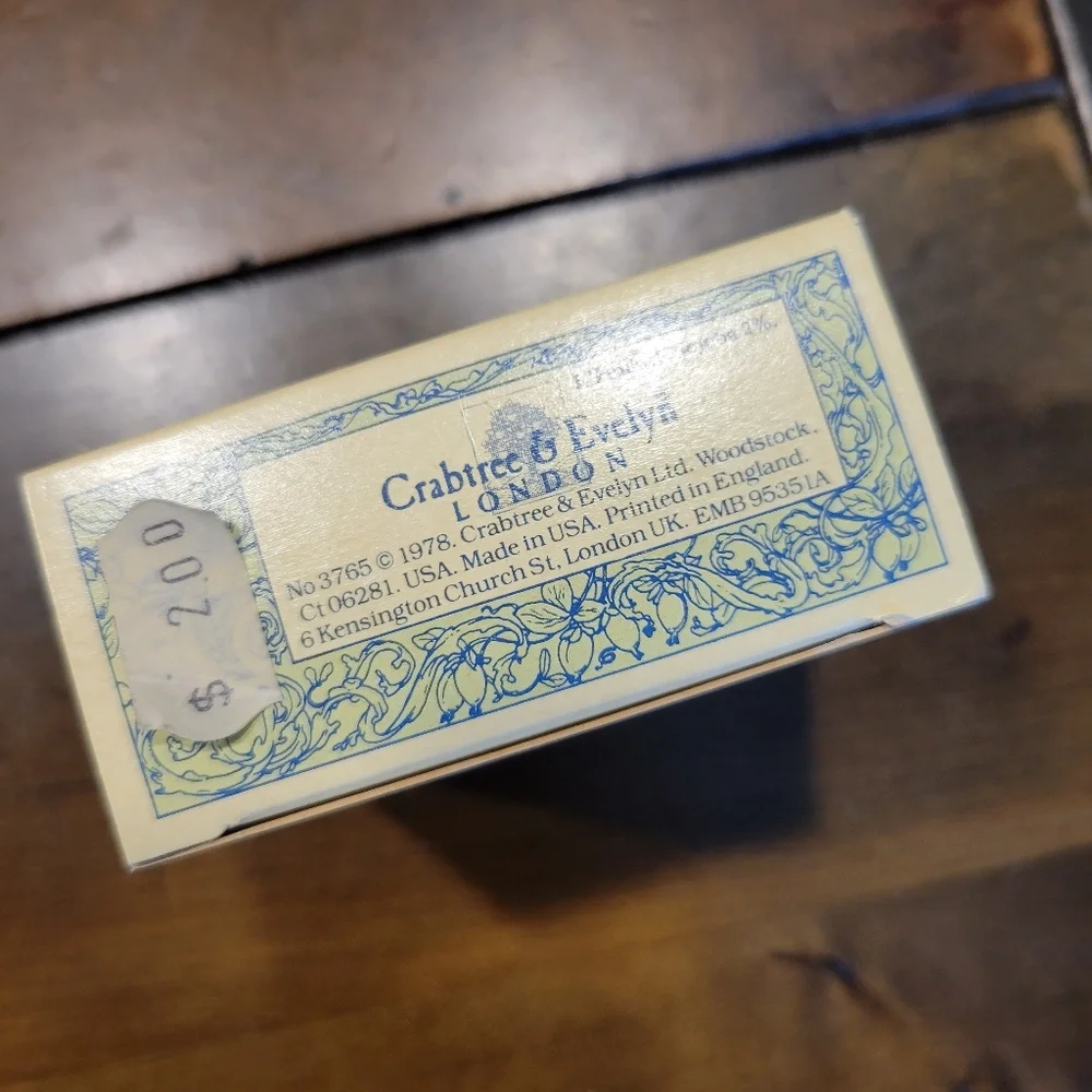 Imported U.K. Crabtree & Evelyn Jojoba Oil Soap 3 oz 1978 Vintage